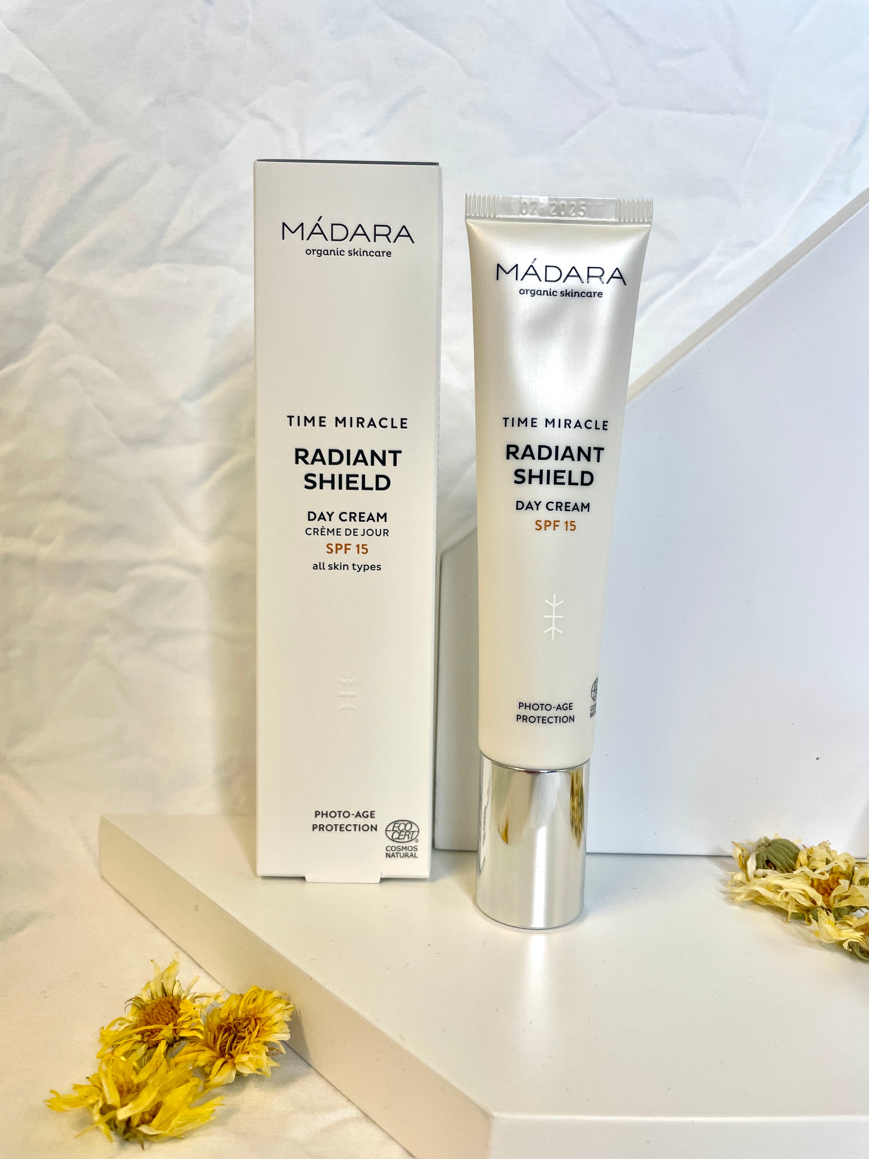 Time Miracle - Radiant Shield Day Creme, spf15