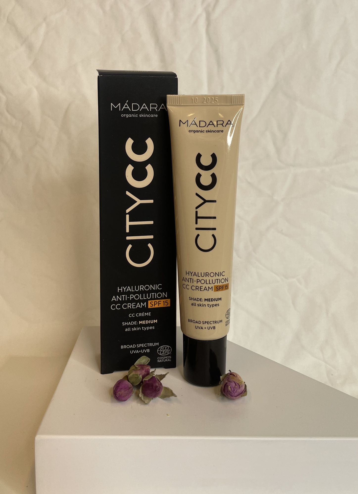 CITY CC Hyaluronic Anti-pollution CC cream SPF 15, MEDIUM