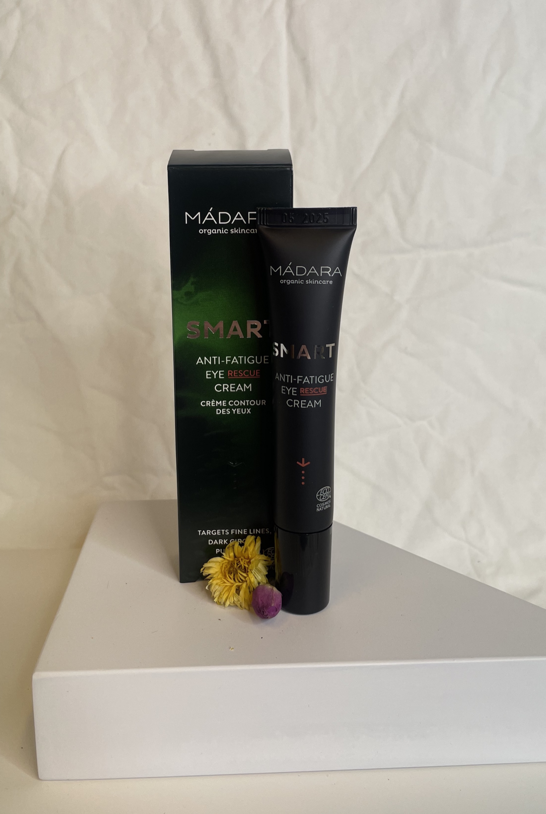 SMART Anti-Fatigue Eye Rescue Cream