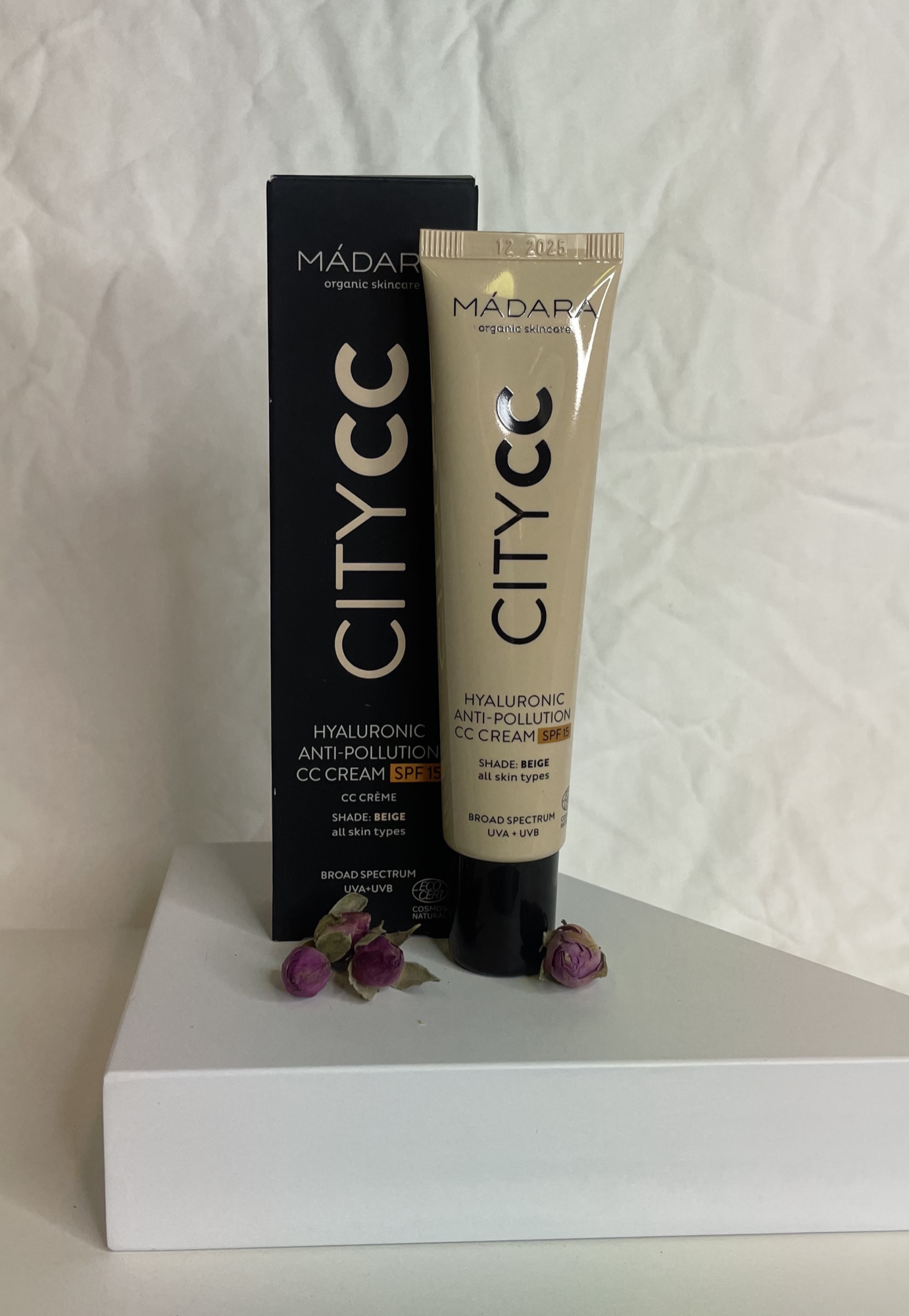 CITY CC Hyaluronic Anti-pollution CC cream SPF 15, BEIGE