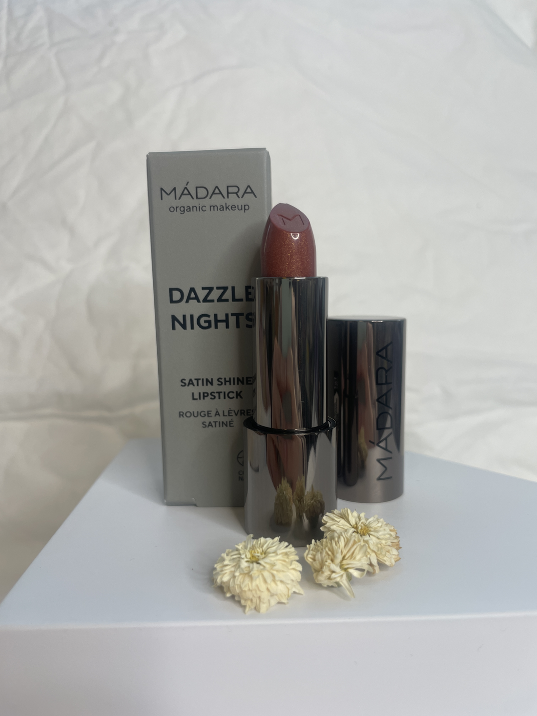 DAZZLE NIGHTS Satin Shine Lipstick,