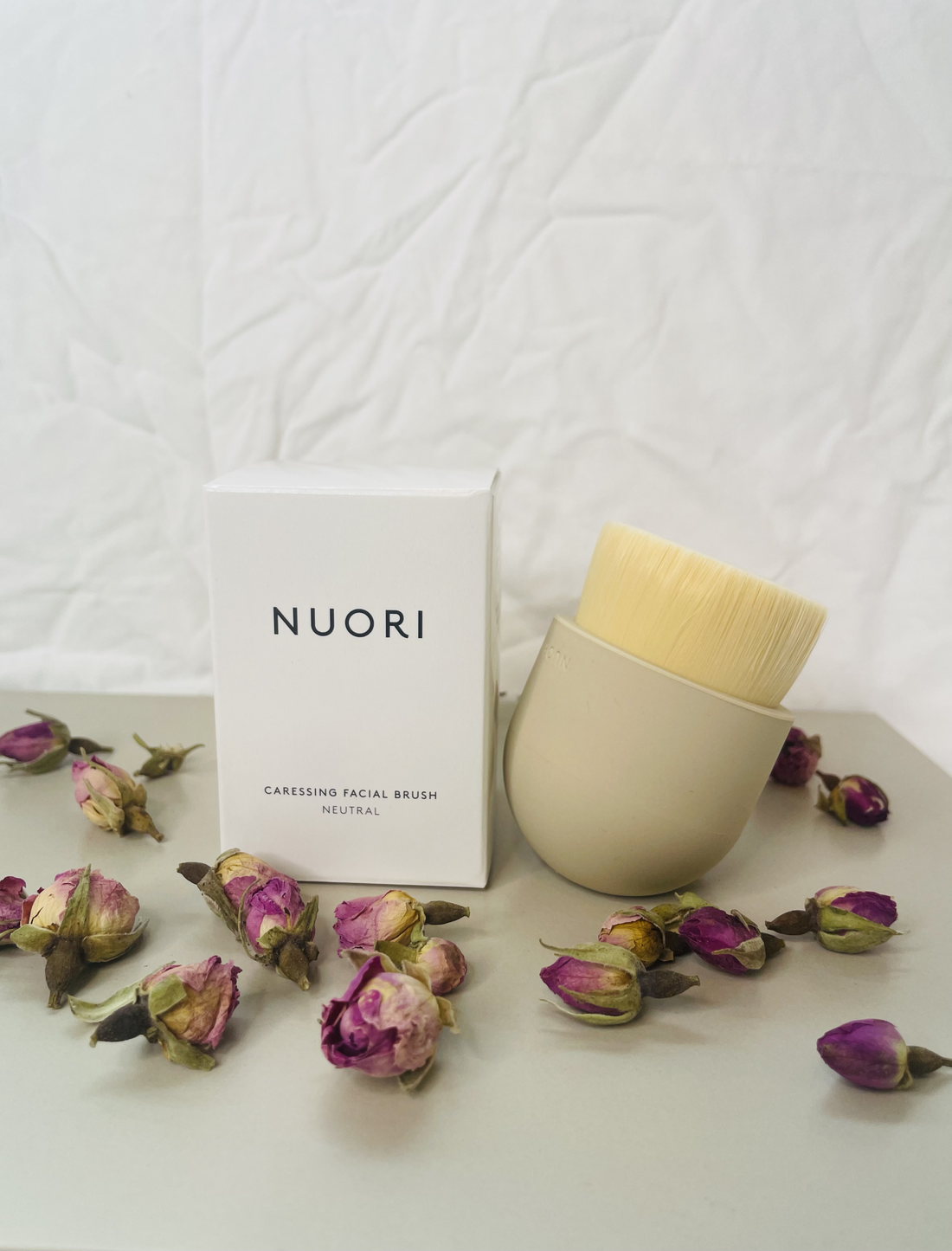 Caressing Facial Brush, Neutral