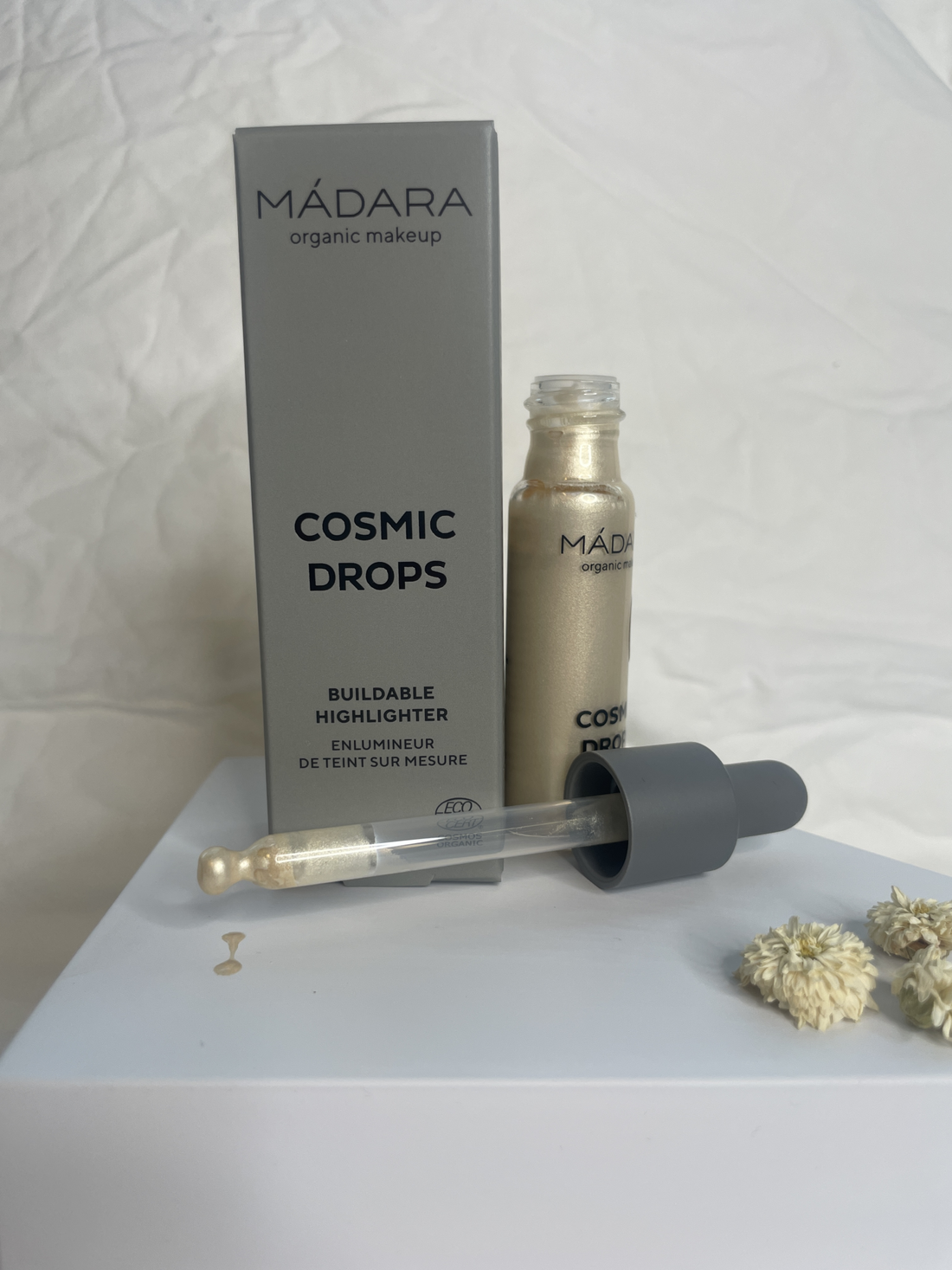 COSMIC DROPS Buildable highlighter, 