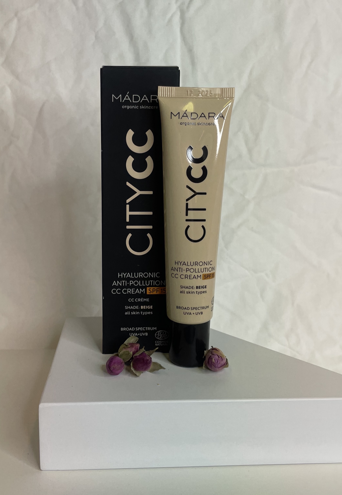 CITY CC Hyaluronic Anti-pollution CC cream SPF 15, BEIGE