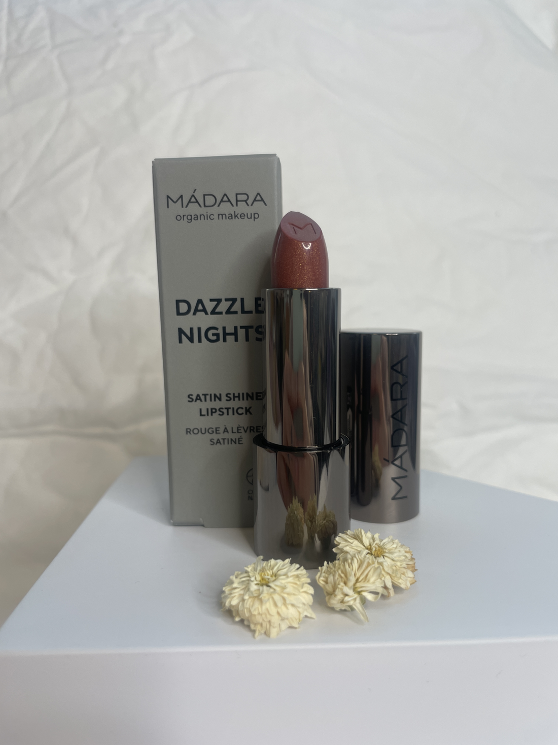 DAZZLE NIGHTS Satin Shine Lipstick, 